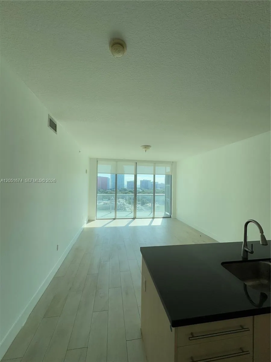 79 SW 12th St #1702-S Miami, FL 33130