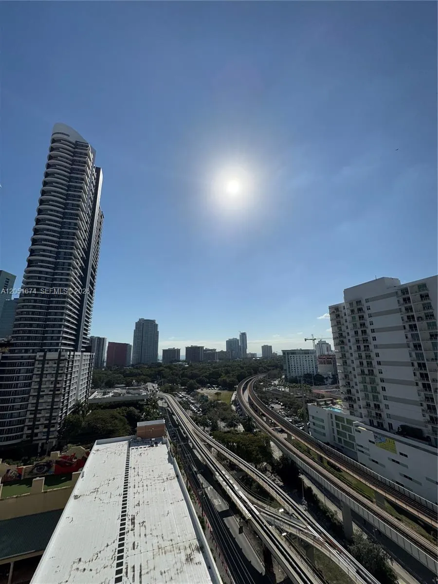 79 SW 12th St #1702-S Miami, FL 33130