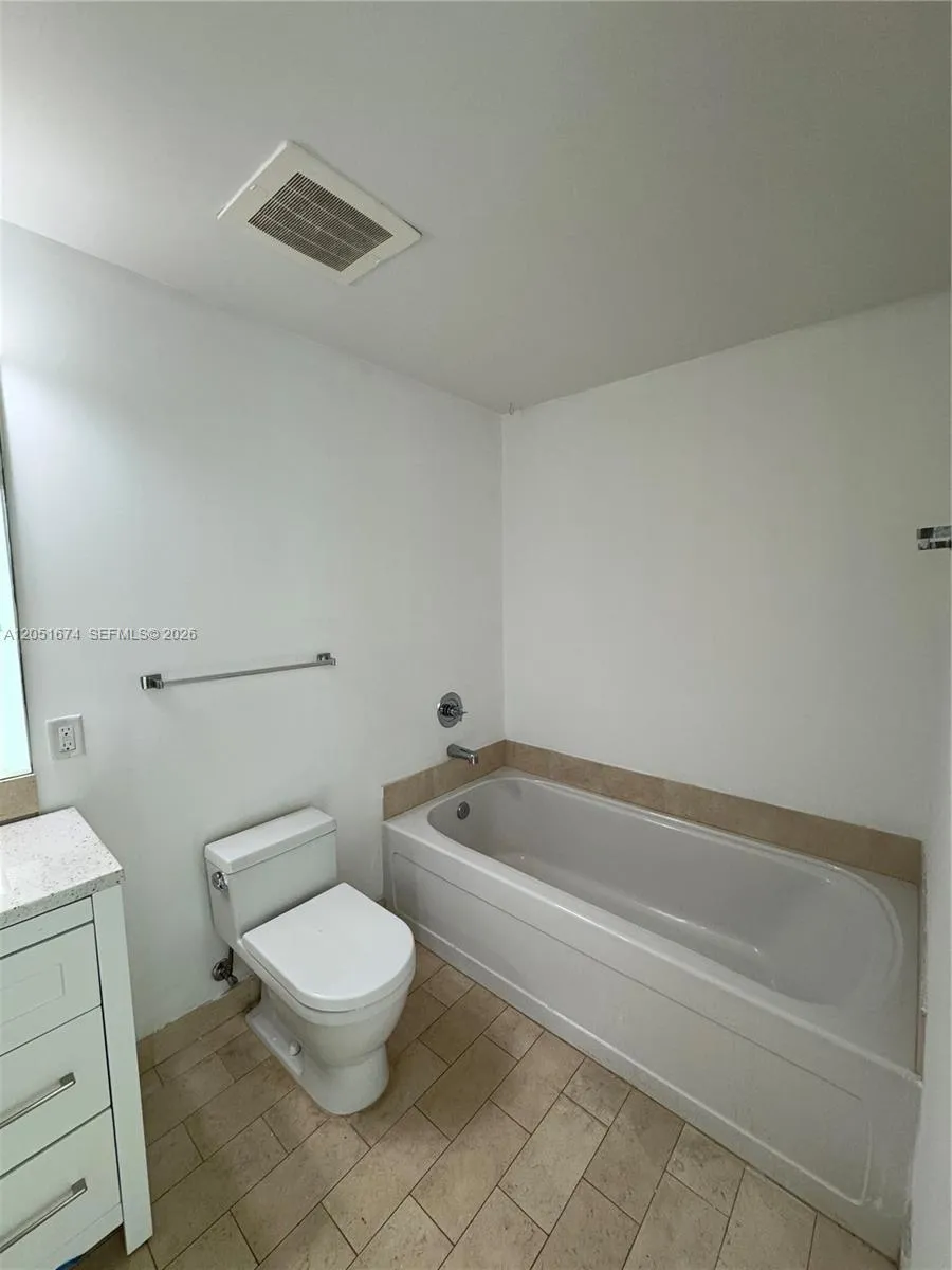 79 SW 12th St #1702-S Miami, FL 33130