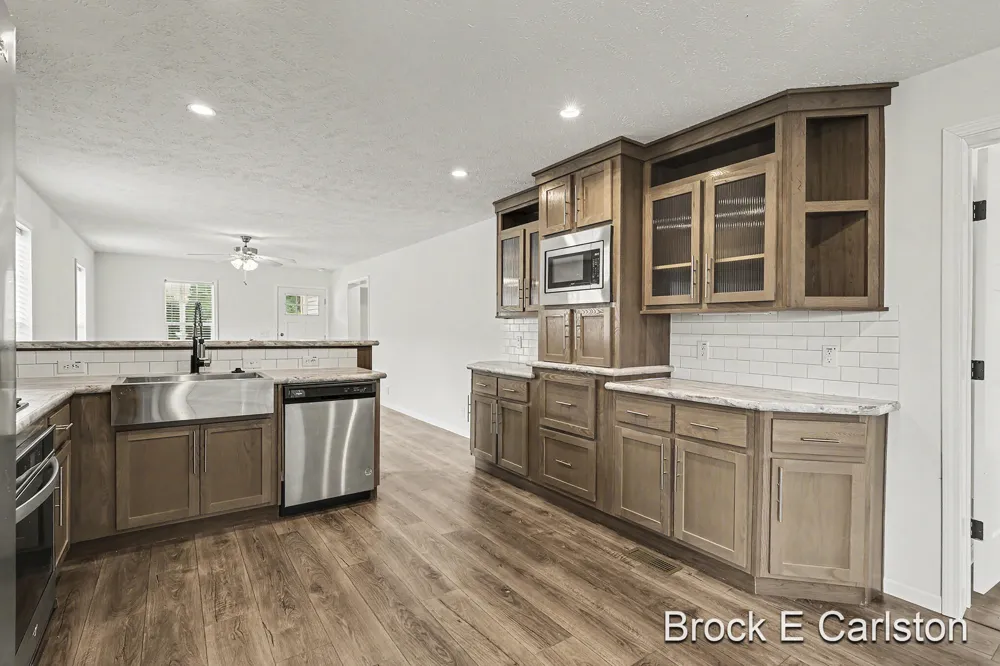 1283 E Ellis Road #7 Norton Shores City, MI 49441