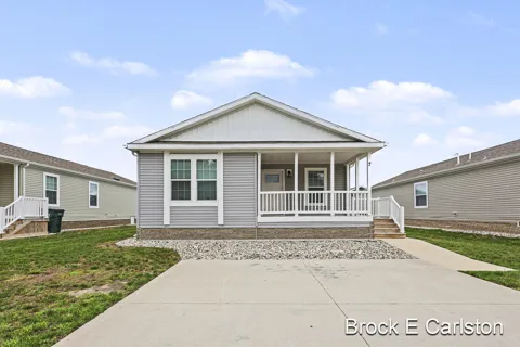 1283 E Ellis Road #7