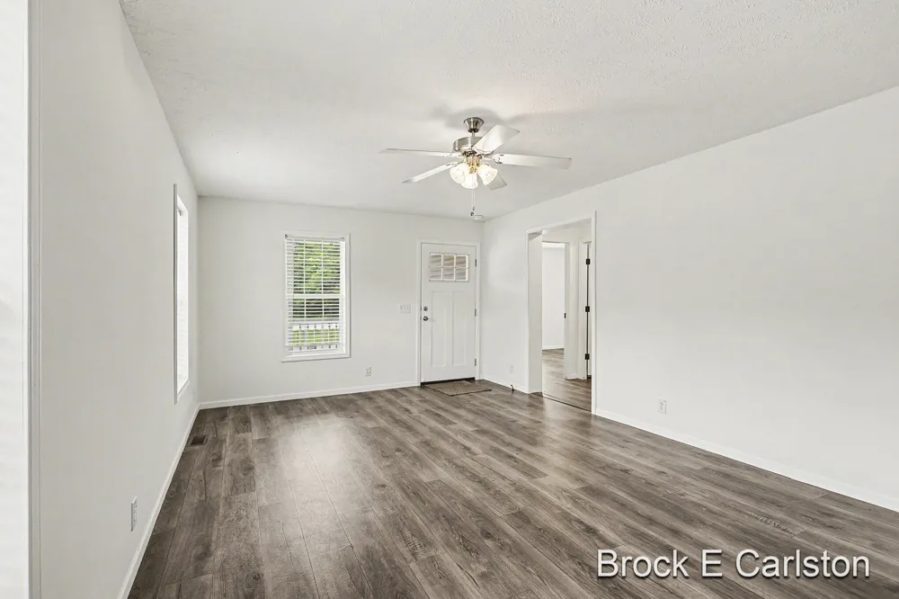 1283 E Ellis Road #7 Norton Shores City, MI 49441