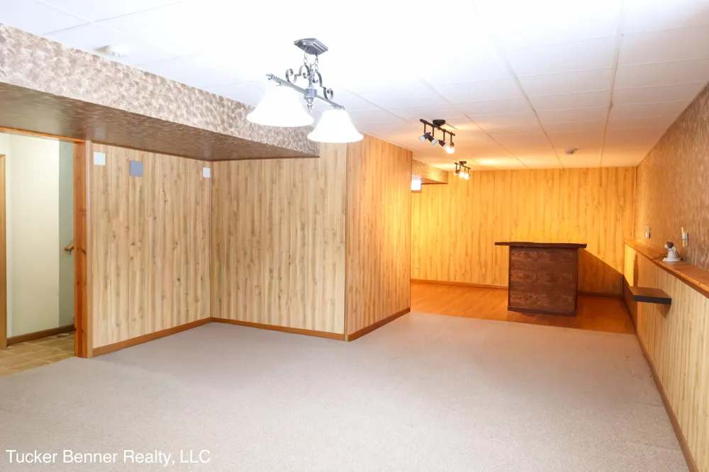 4122 Duck Lake Road Fruitland Township, MI 49461