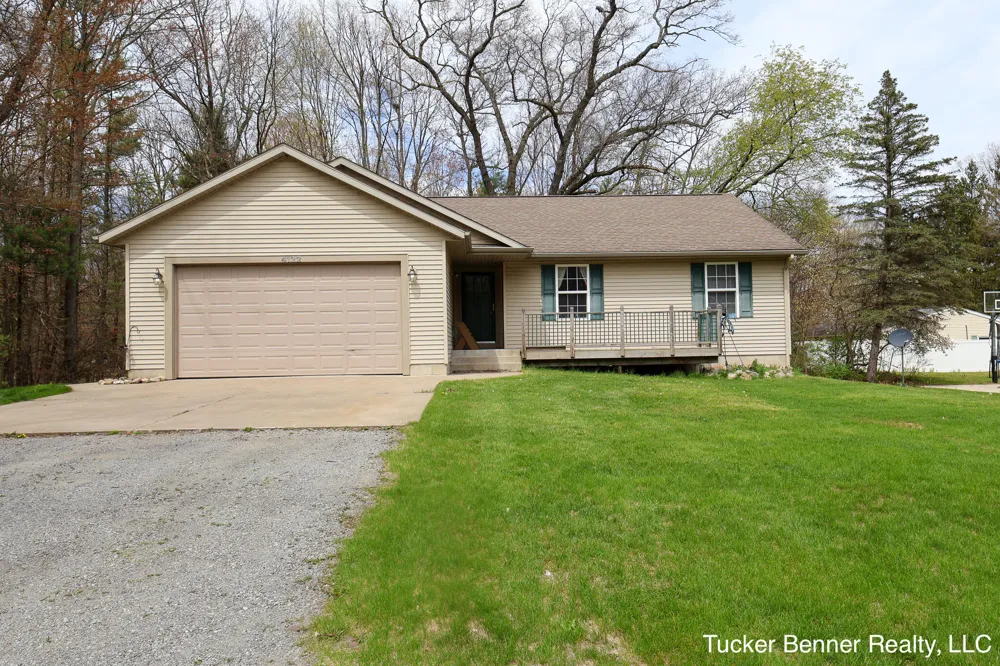 4122 Duck Lake Road Fruitland Township, MI 49461