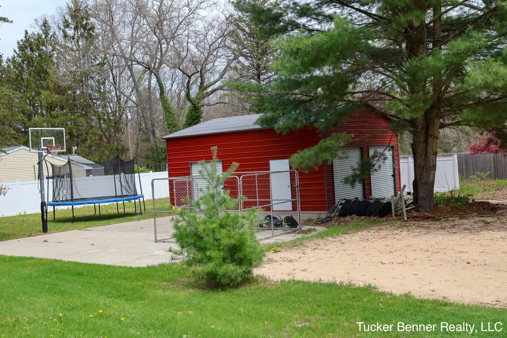 4122 Duck Lake Road Fruitland Township, MI 49461