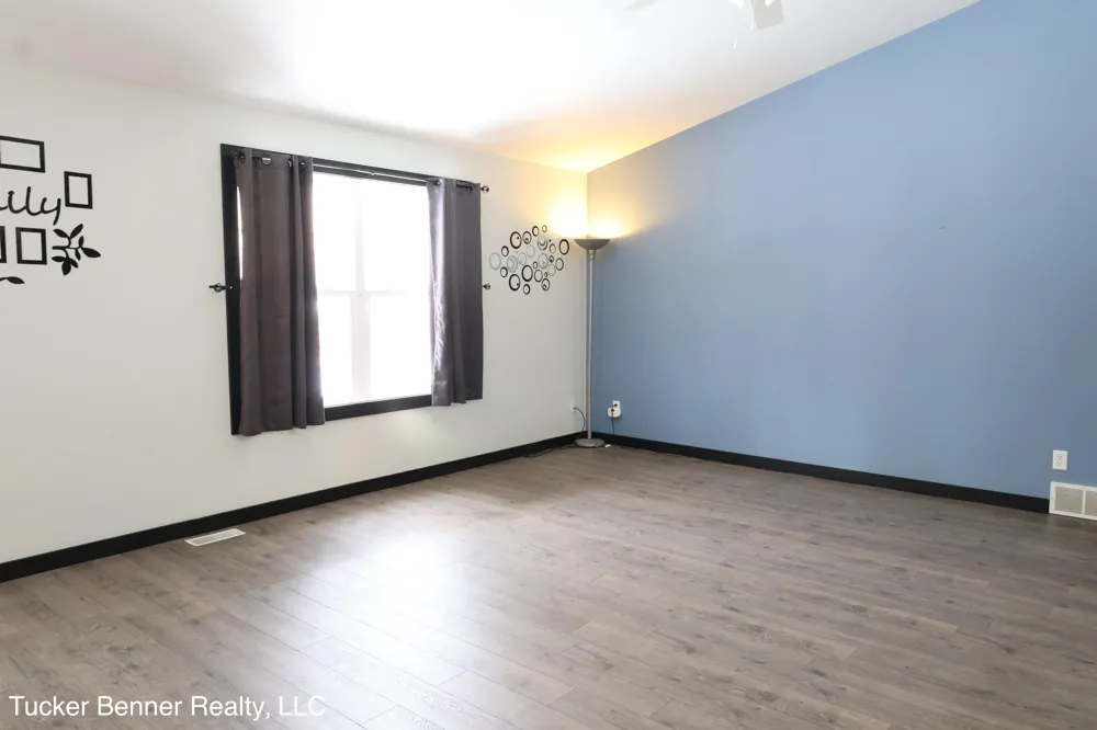4122 Duck Lake Road Fruitland Township, MI 49461