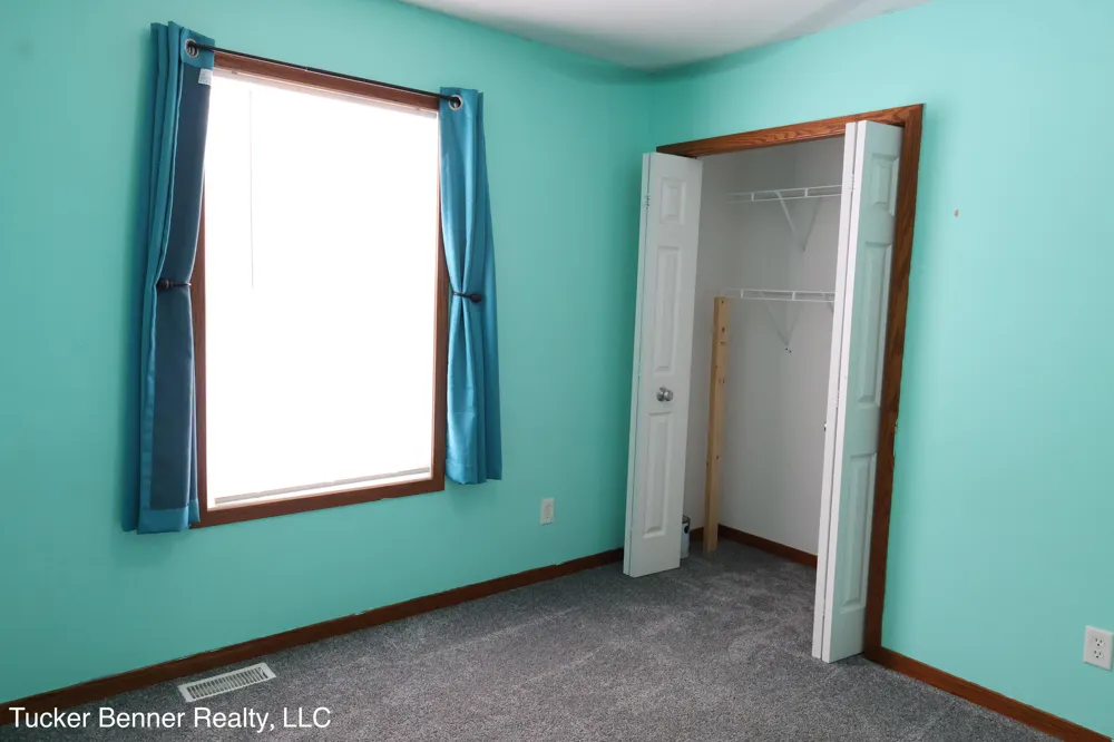 4122 Duck Lake Road Fruitland Township, MI 49461