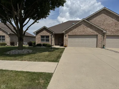121 Cardinal Lane