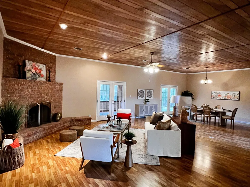 730 Panorama Road La Grange, TX 78945