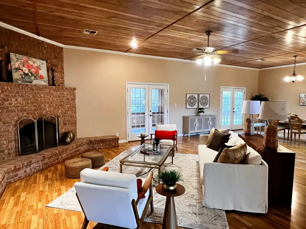 730 Panorama Road La Grange, TX 78945