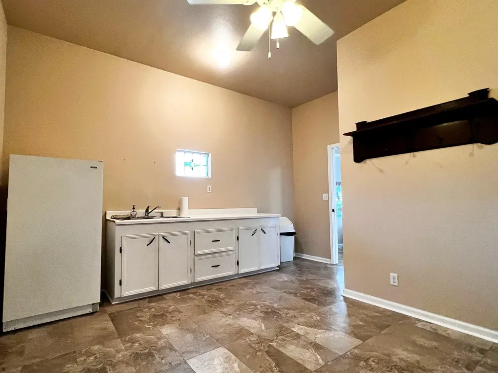 730 Panorama Road La Grange, TX 78945