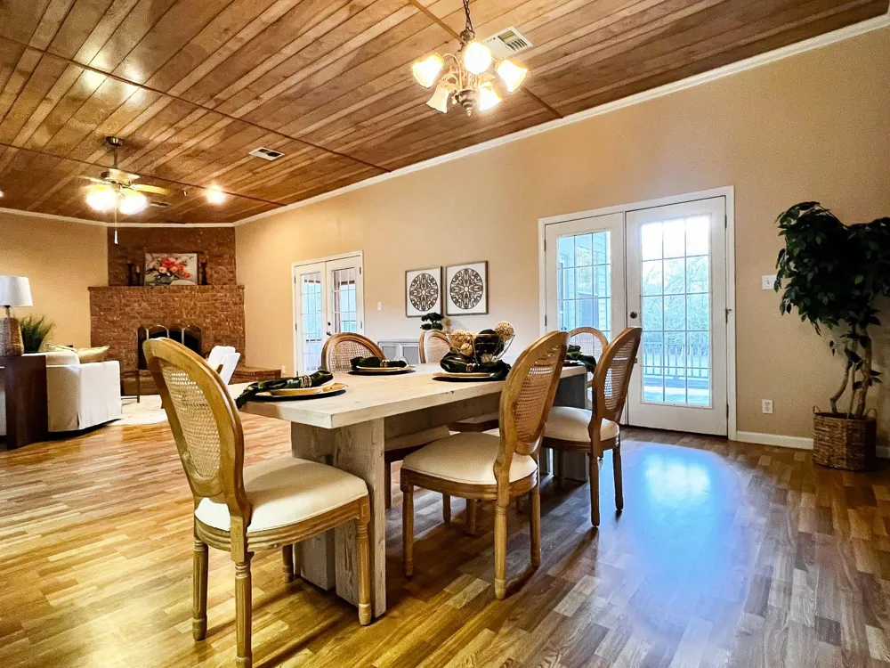 730 Panorama Road La Grange, TX 78945