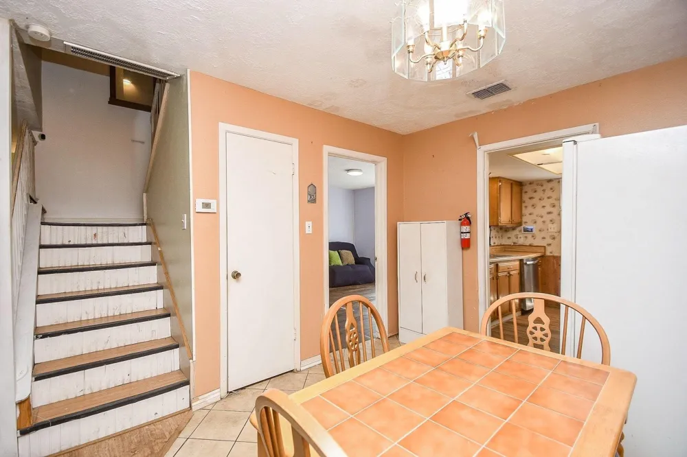 7136 Crownwest Street #7136 Houston, TX 77072