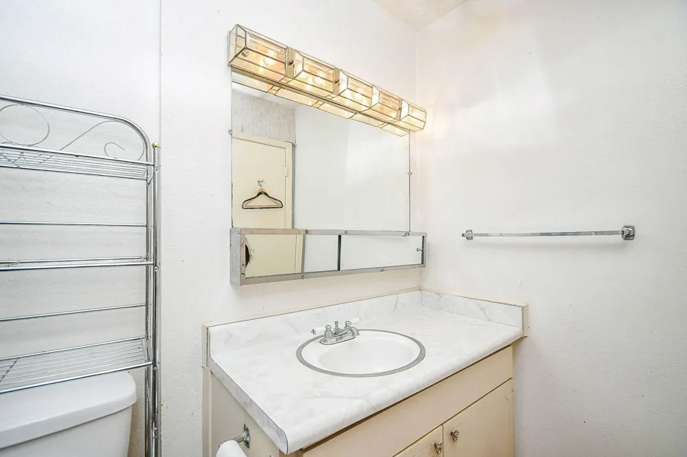 7136 Crownwest Street #7136 Houston, TX 77072