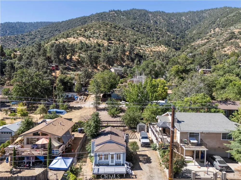 3732 Encino Frazier Park, CA 93225