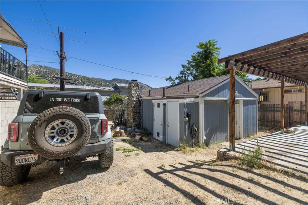 3732 Encino Frazier Park, CA 93225