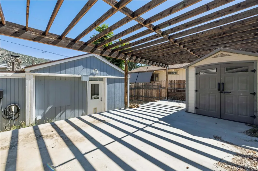 3732 Encino Frazier Park, CA 93225