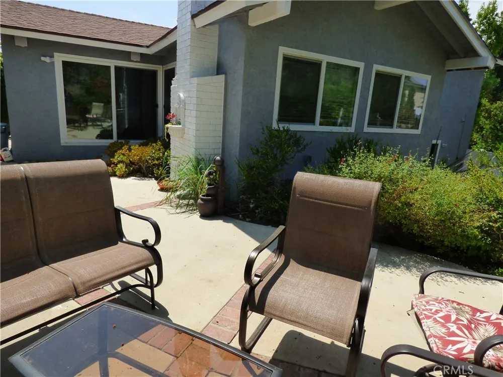 5650 Lake Lindero Agoura Hills, CA 91301