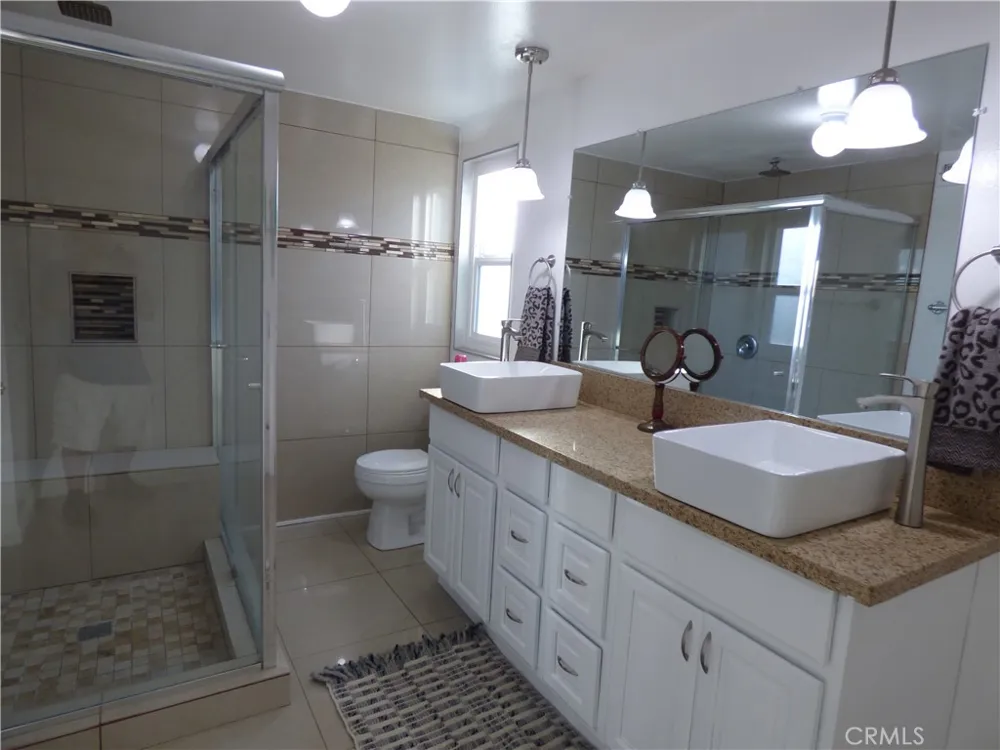 5650 Lake Lindero Agoura Hills, CA 91301