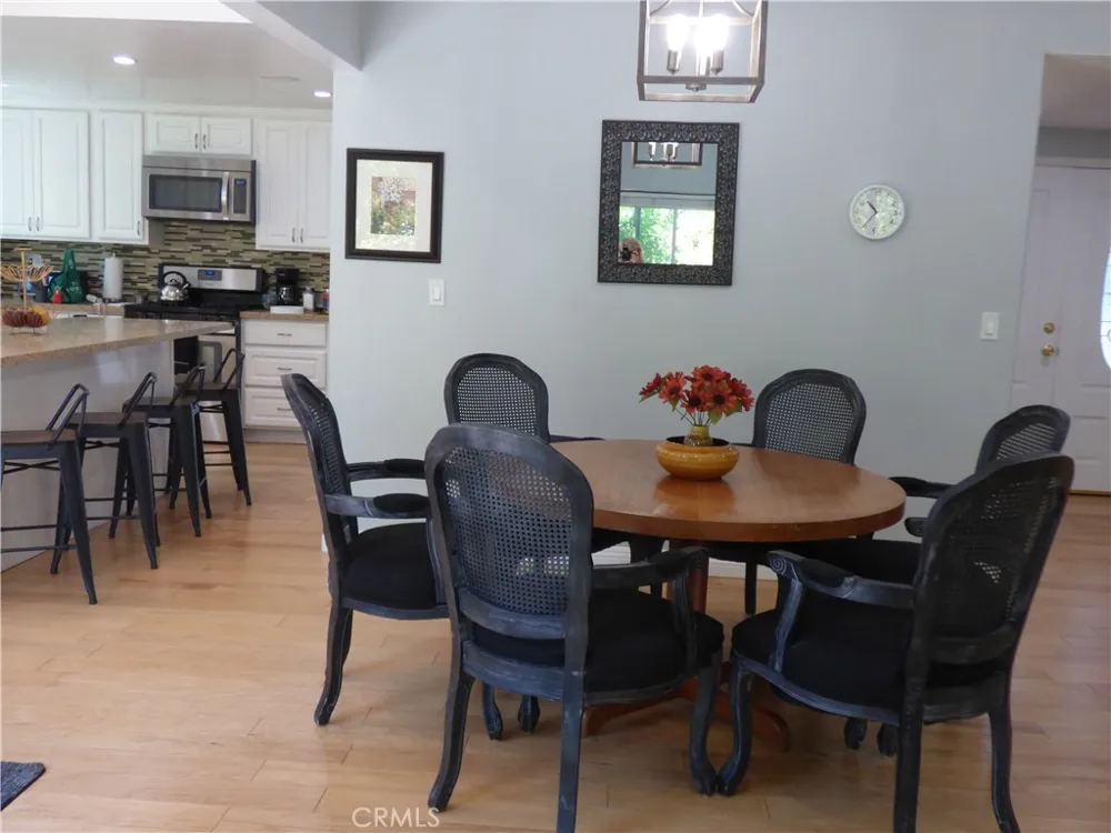 5650 Lake Lindero Agoura Hills, CA 91301