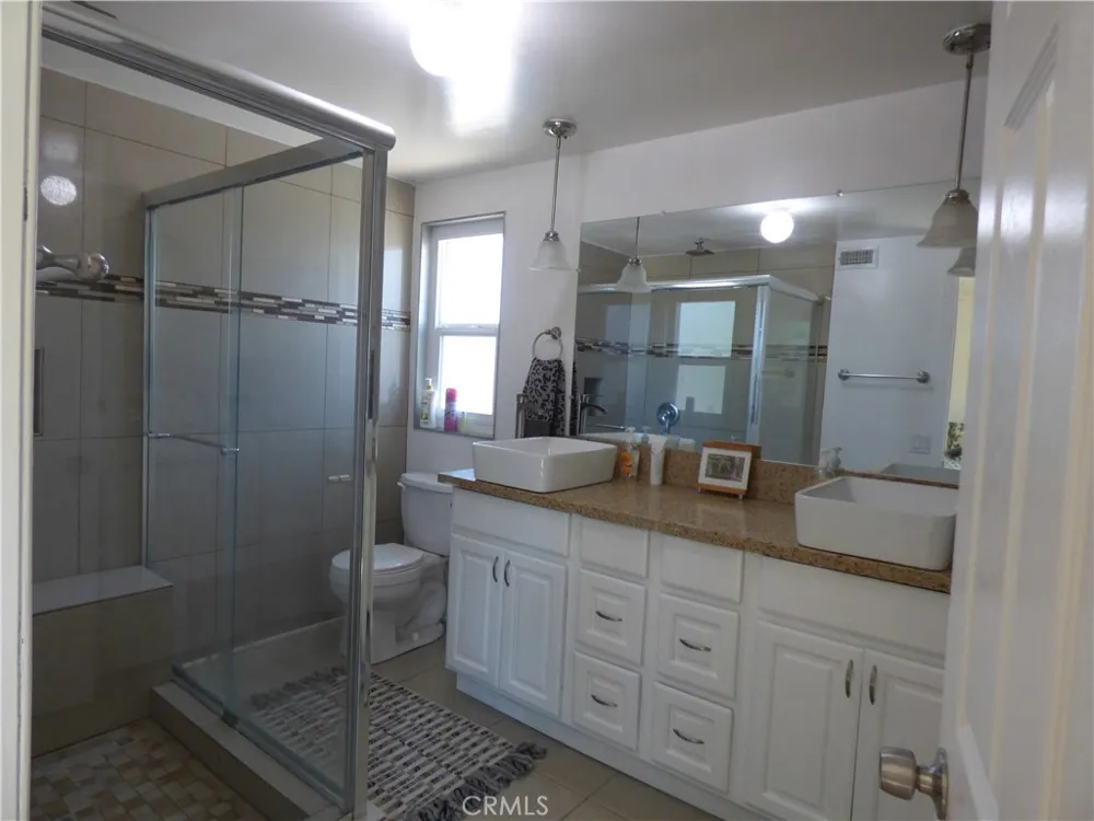 5650 Lake Lindero Agoura Hills, CA 91301