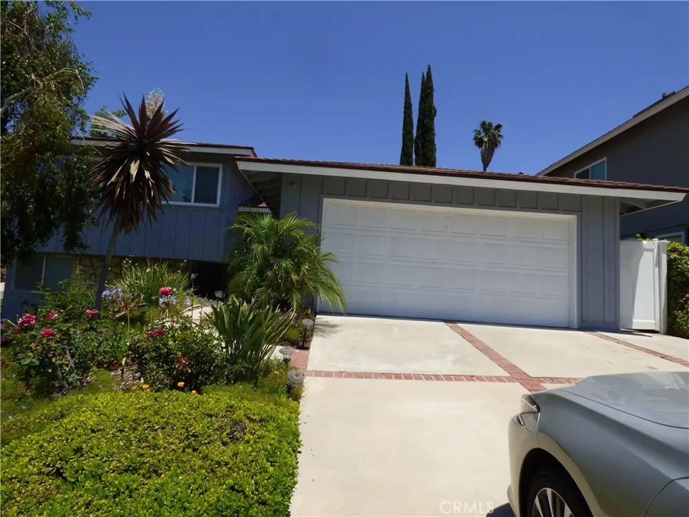 5650 Lake Lindero Agoura Hills, CA 91301