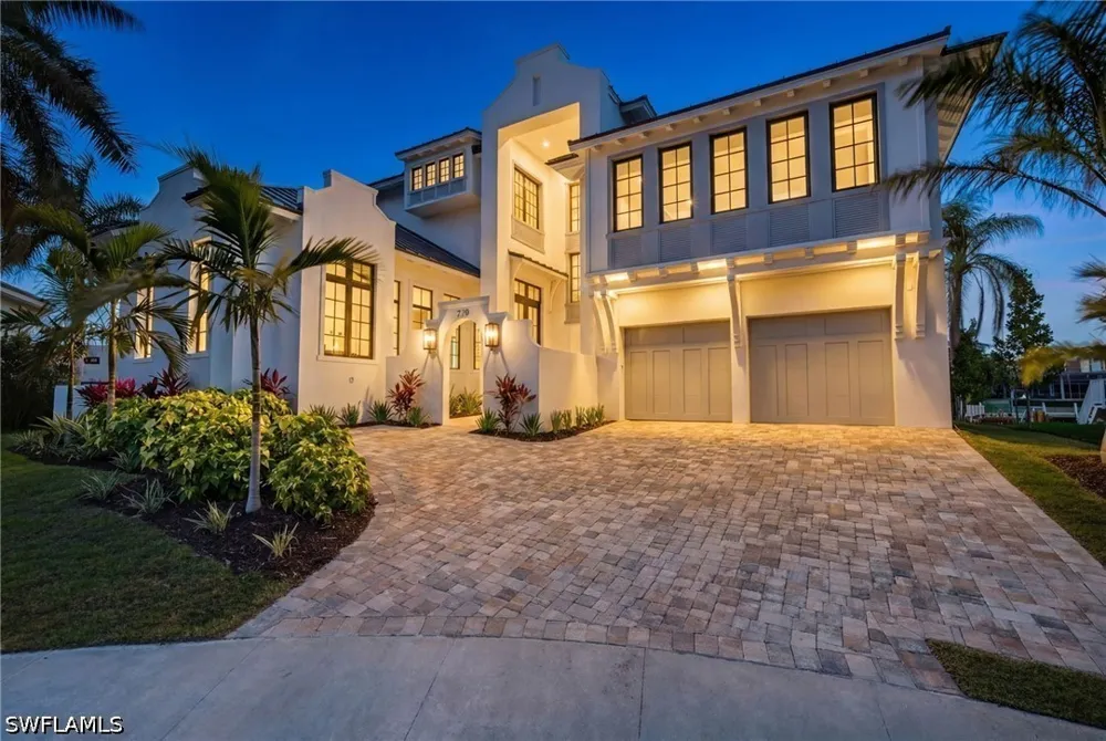 Hull Court Marco Island, FL 34145