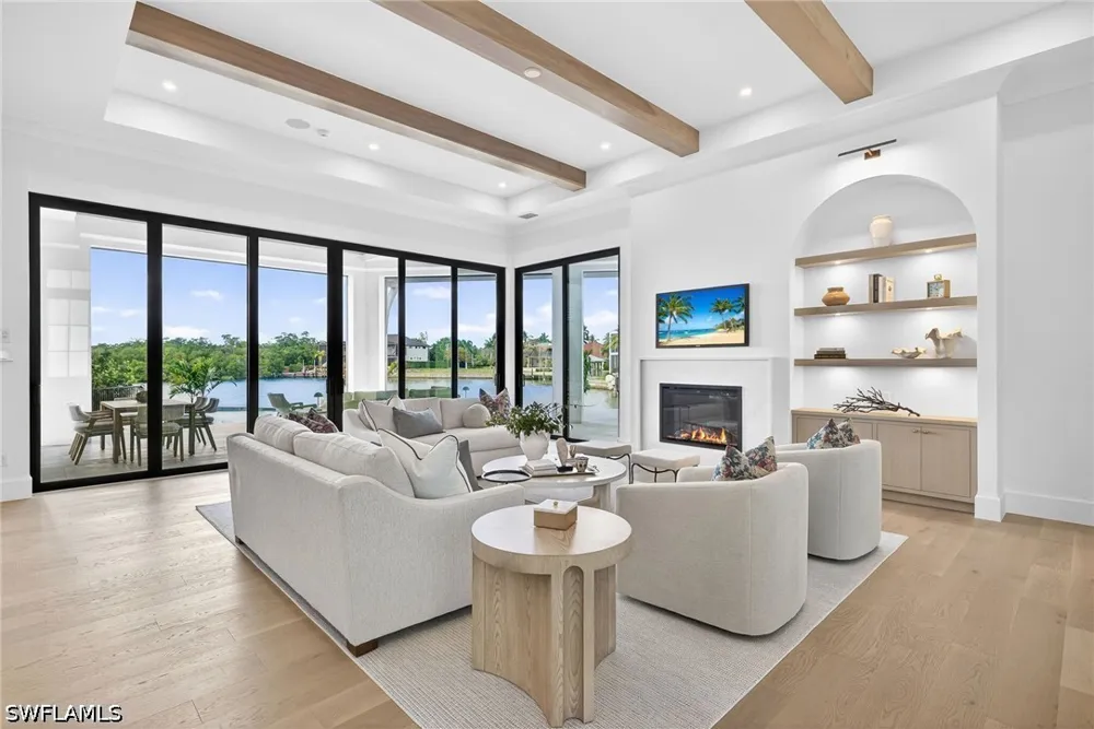 Hull Court Marco Island, FL 34145