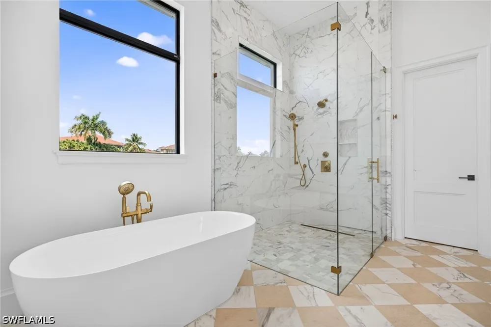 Hull Court Marco Island, FL 34145