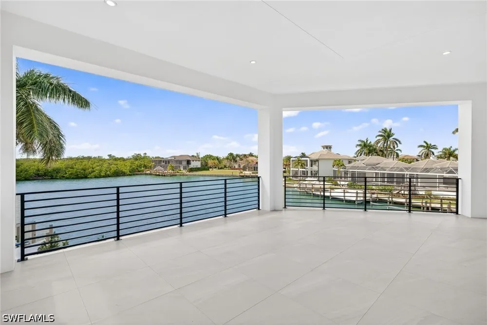 Hull Court Marco Island, FL 34145