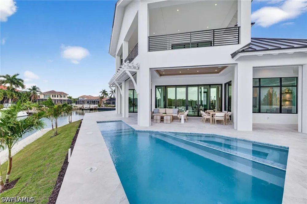 Hull Court Marco Island, FL 34145