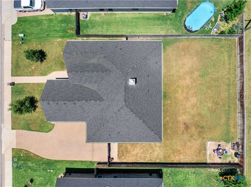 932 Gallant Fox Road Hewitt, TX 76643