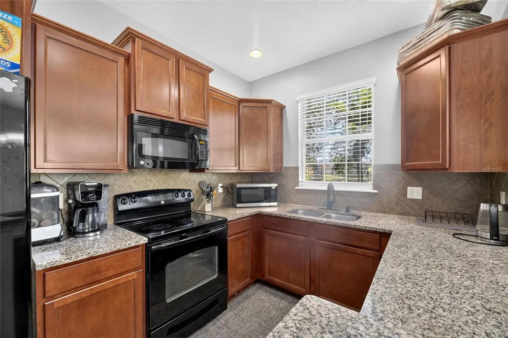 8833 MOONLIT MEADOWS LOOP Riverview, FL 33578