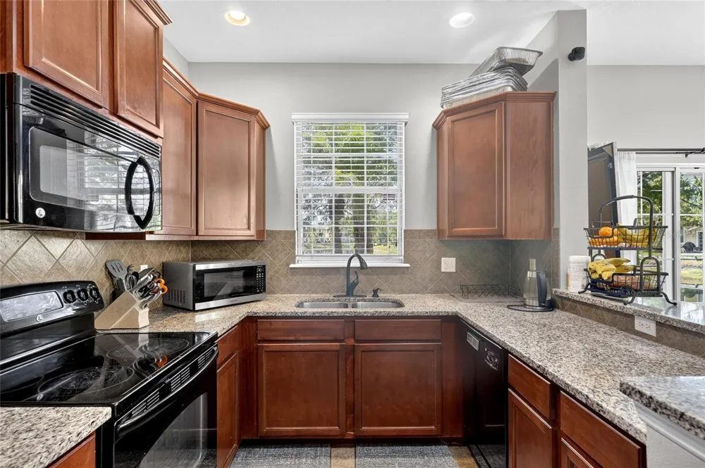 8833 MOONLIT MEADOWS LOOP Riverview, FL 33578