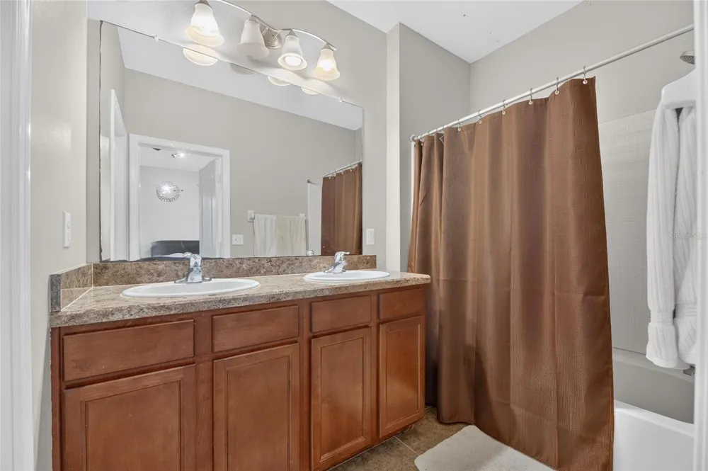 8833 MOONLIT MEADOWS LOOP Riverview, FL 33578