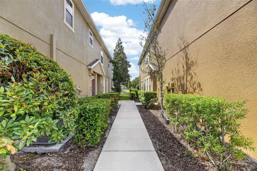 8833 MOONLIT MEADOWS LOOP Riverview, FL 33578