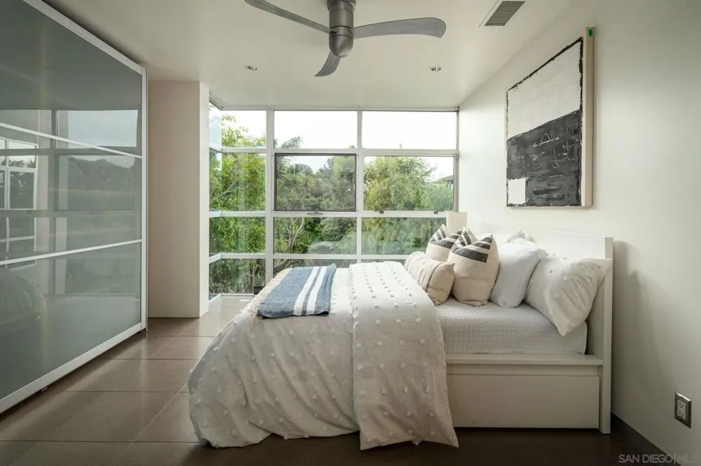 2144 Cordero Rd Del Mar, CA 92014