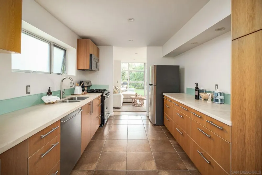 2144 Cordero Rd Del Mar, CA 92014