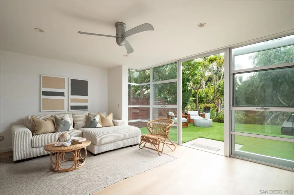 2144 Cordero Rd Del Mar, CA 92014