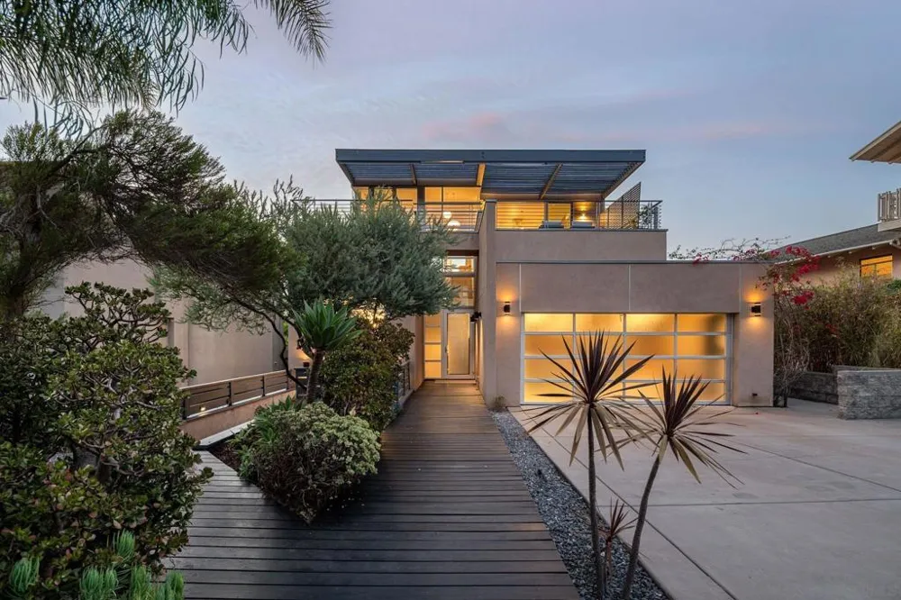 2144 Cordero Rd Del Mar, CA 92014