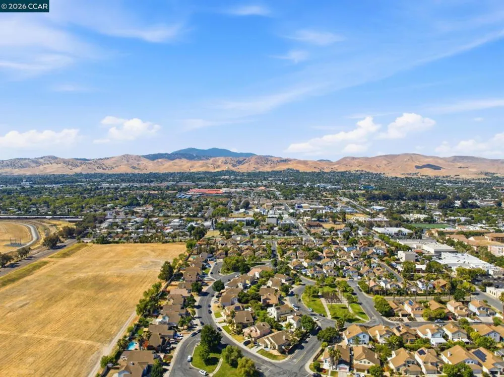 46 Edgewater Pl Pittsburg, CA 94565