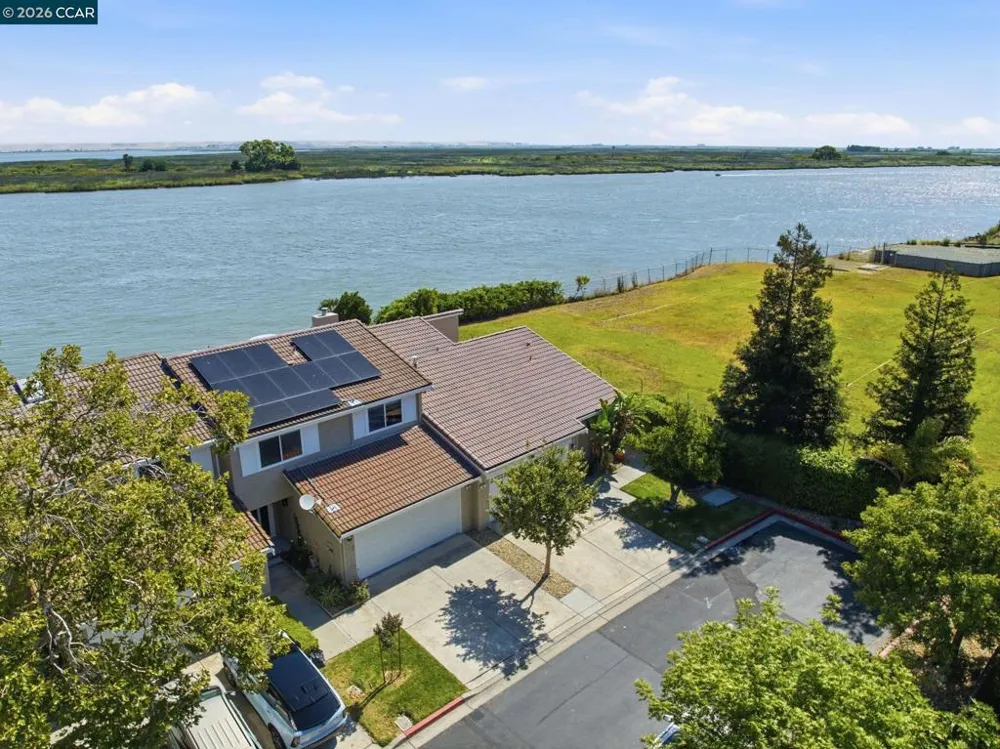 46 Edgewater Pl Pittsburg, CA 94565