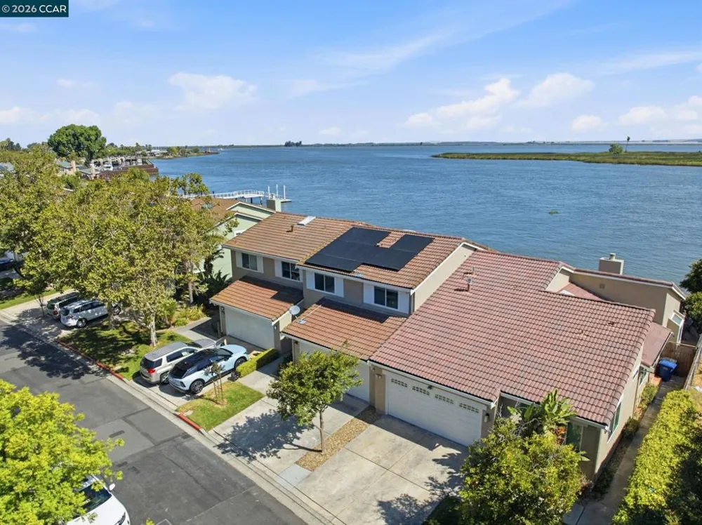 46 Edgewater Pl Pittsburg, CA 94565