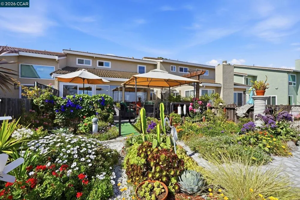 46 Edgewater Pl Pittsburg, CA 94565