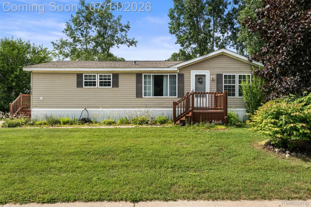2785 Mulberry Dr Clarkston City, MI 48348