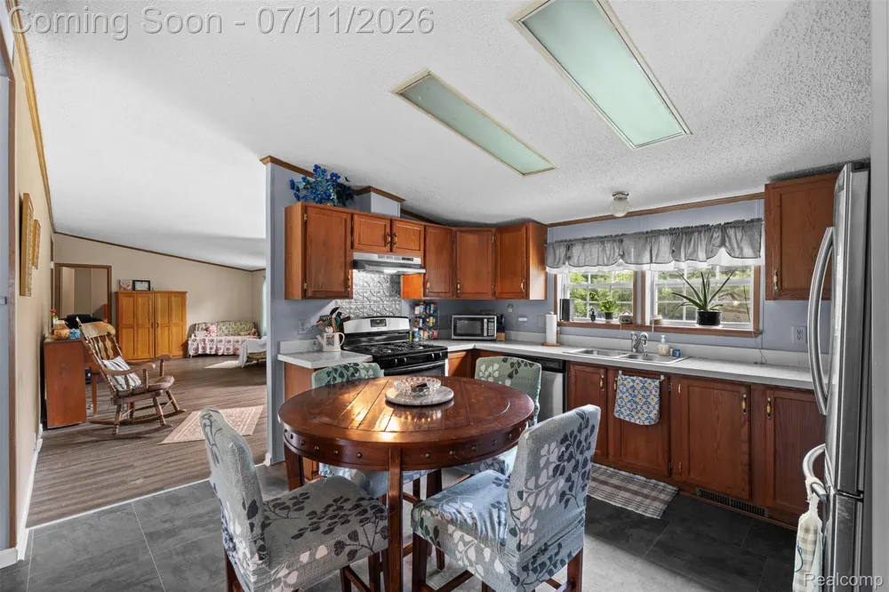 2785 Mulberry Dr Clarkston City, MI 48348