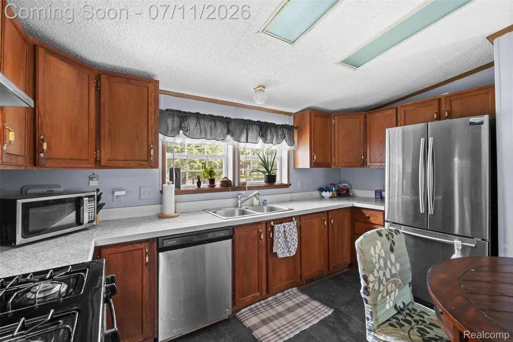 2785 Mulberry Dr Clarkston City, MI 48348