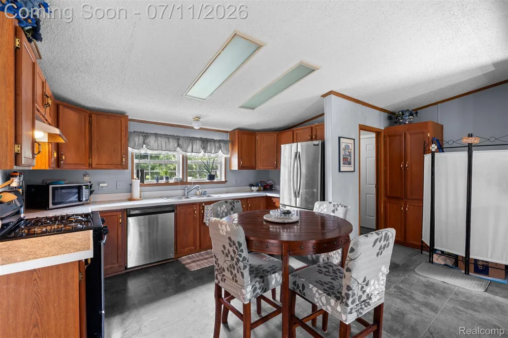 2785 Mulberry Dr Clarkston City, MI 48348