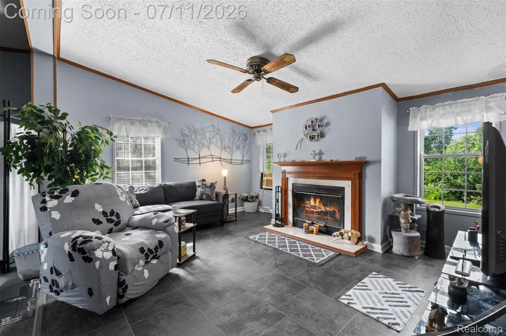 2785 Mulberry Dr Clarkston City, MI 48348