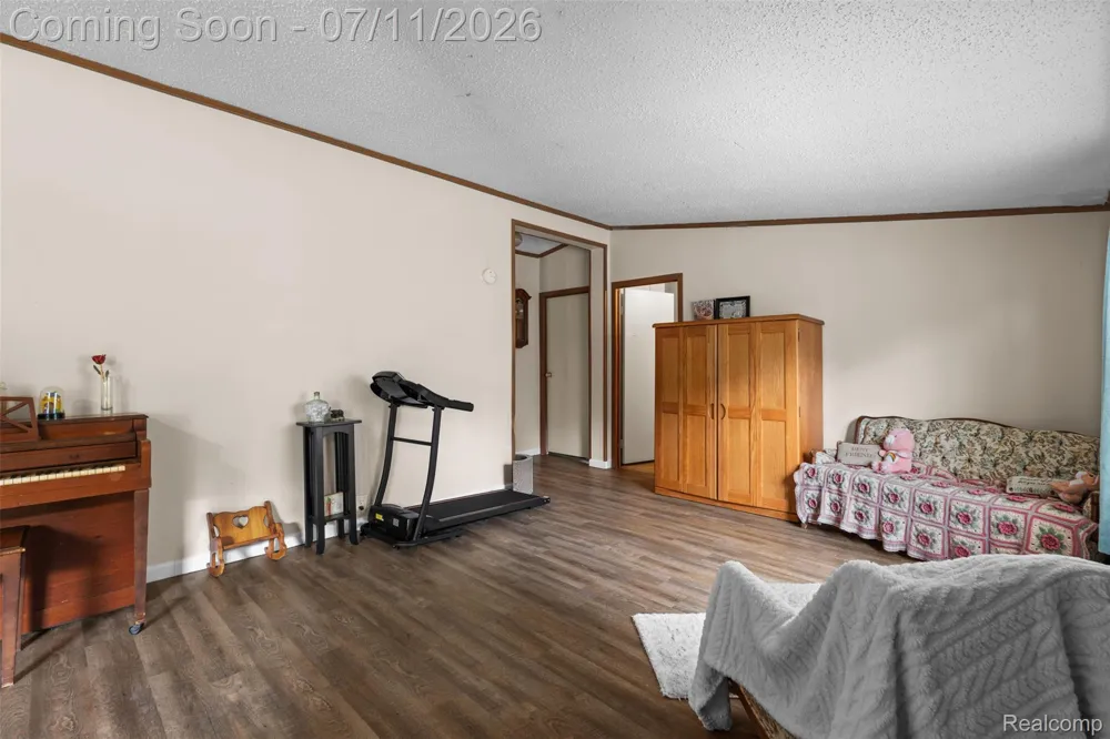2785 Mulberry Dr Clarkston City, MI 48348